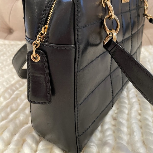 🔥Auth Chanel Bag. 13”x81/2”x3”. Good condition 🔥 - Picture 2 of 7